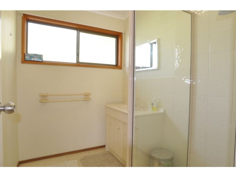 16 Hamilton St, Inverloch VIC 3996
