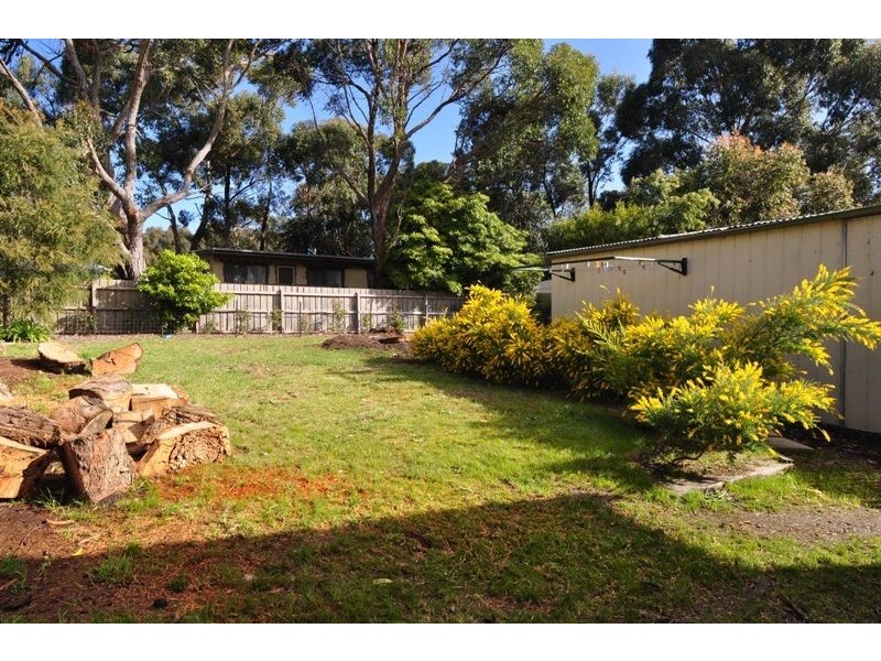 16 Hamilton St, Inverloch VIC 3996