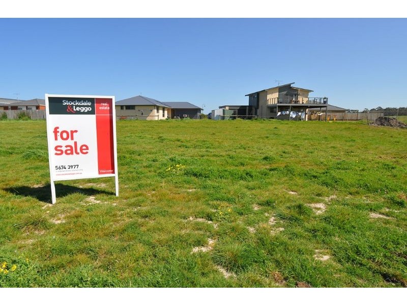 4 Lavender Place, Inverloch VIC 3996