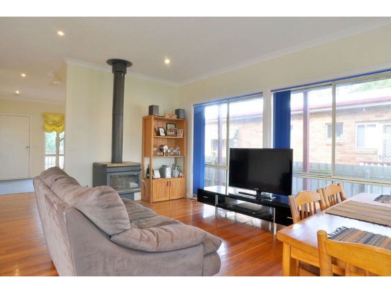 5 Ullathornes Road, Inverloch VIC 3996