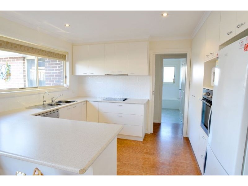 4/2-4 Powlett Street, Inverloch VIC 3996