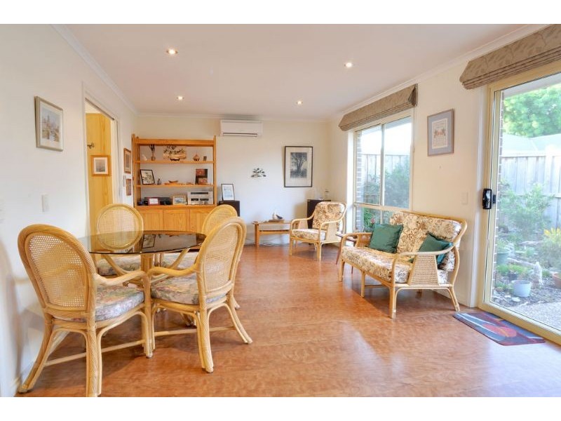 4/2-4 Powlett Street, Inverloch VIC 3996