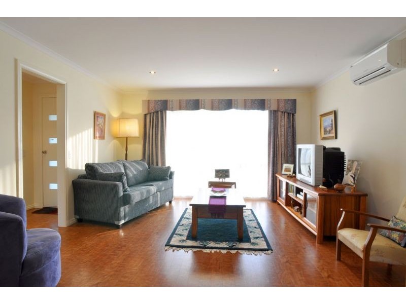 4/2-4 Powlett Street, Inverloch VIC 3996