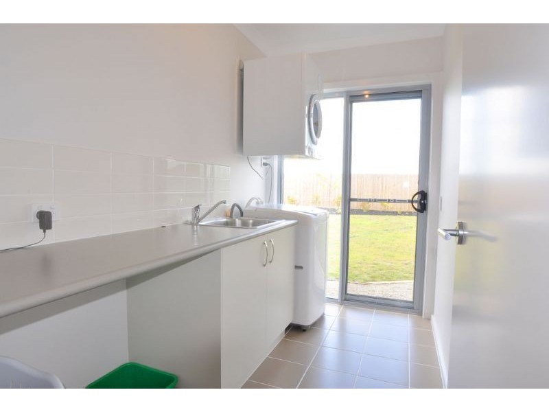 54 Meanderri Drv, Inverloch VIC 3996