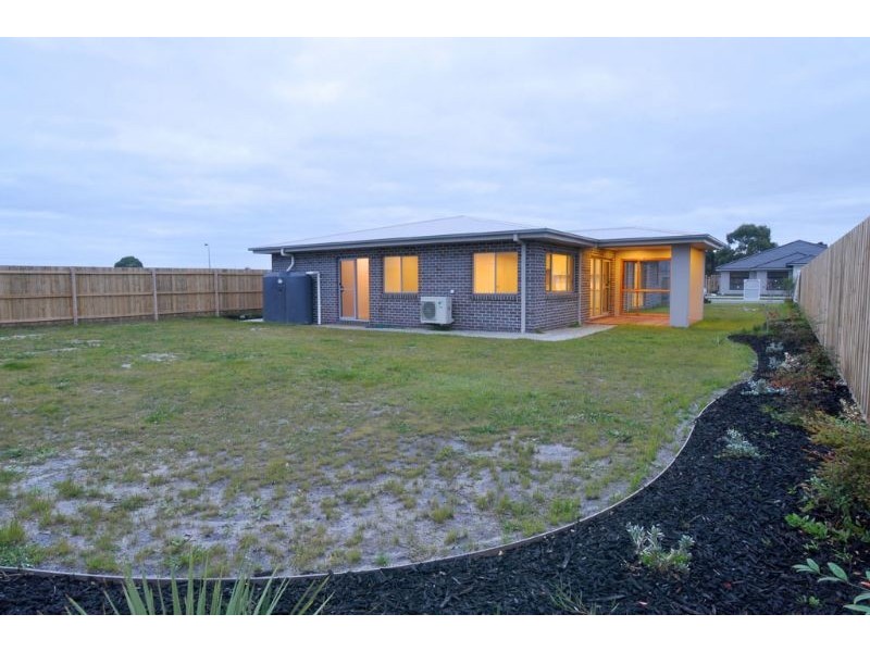 54 Meanderri Drv, Inverloch VIC 3996