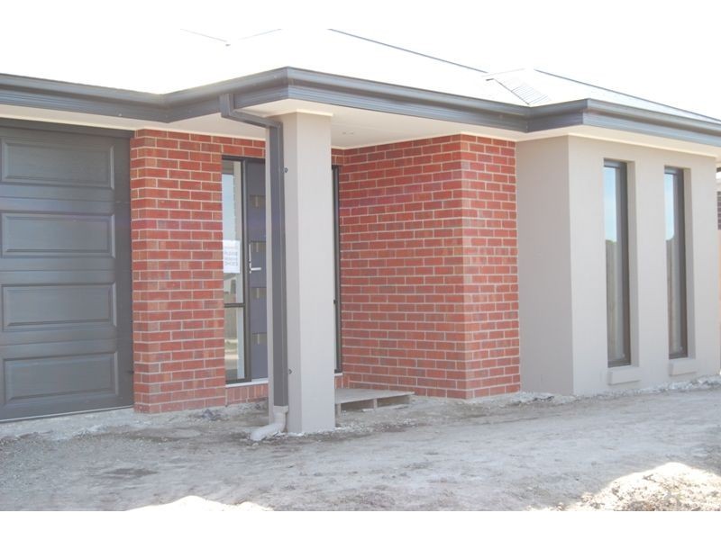 2 Plover Way, Inverloch VIC 3996