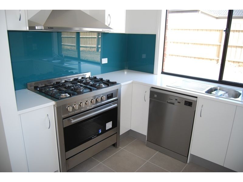 2 Plover Way, Inverloch VIC 3996