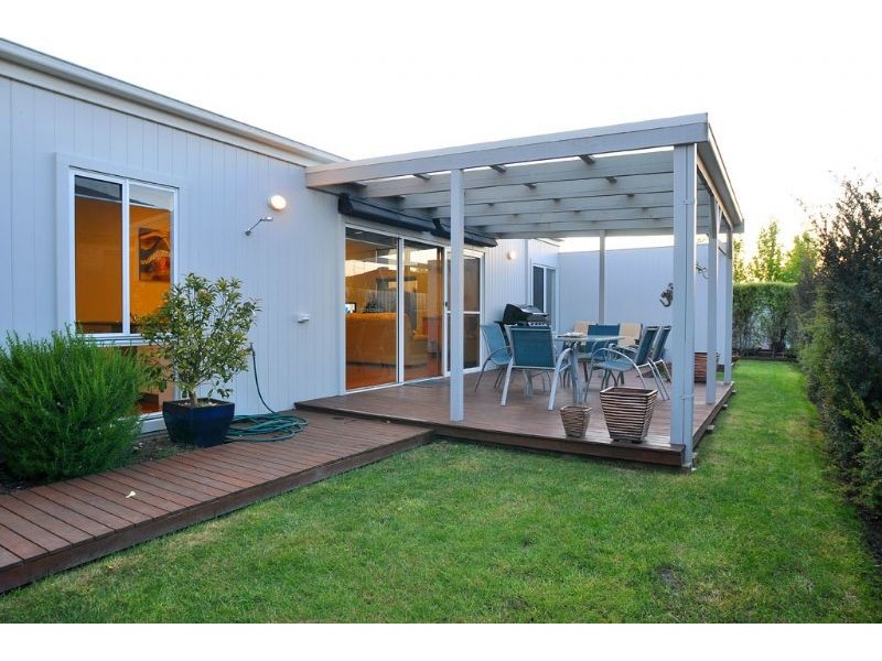 49 Beachcomber Drive, Inverloch VIC 3996