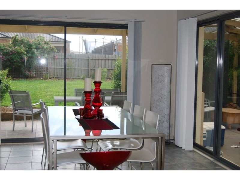 25 Ullathornes Rd, Inverloch VIC 3996