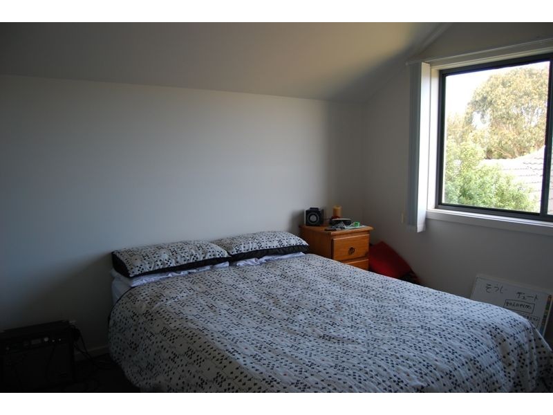 25 Ullathornes Rd, Inverloch VIC 3996