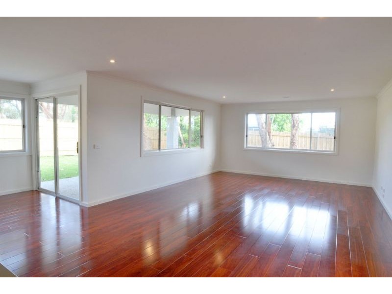 5 Correa Place, Inverloch VIC 3996