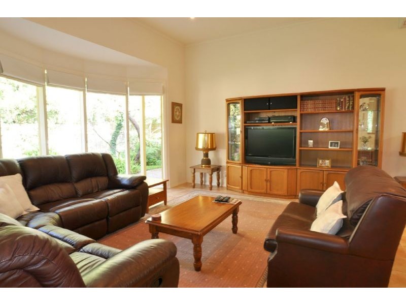 7 Bunurong Crt, Inverloch VIC 3996