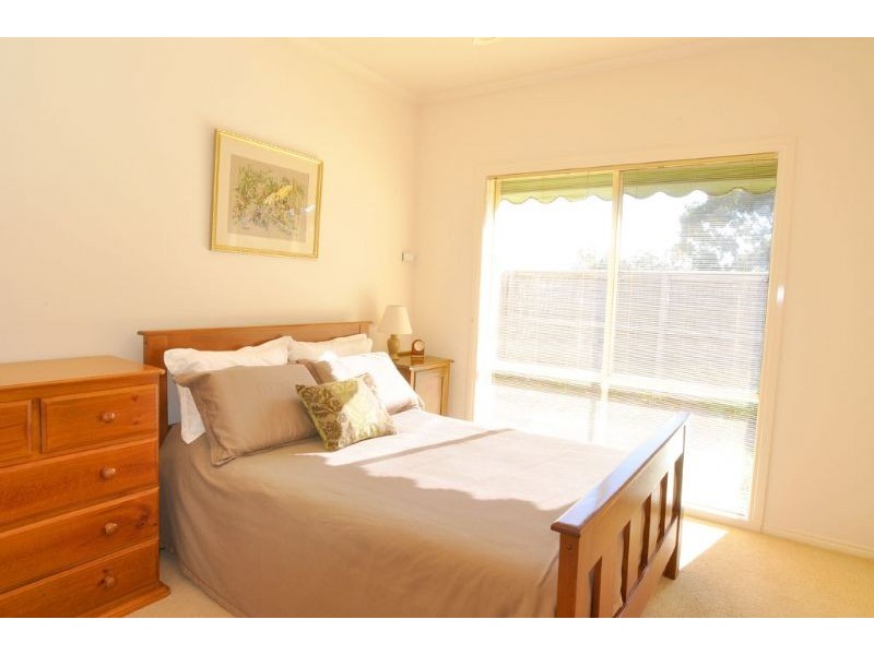 7 Bunurong Crt, Inverloch VIC 3996