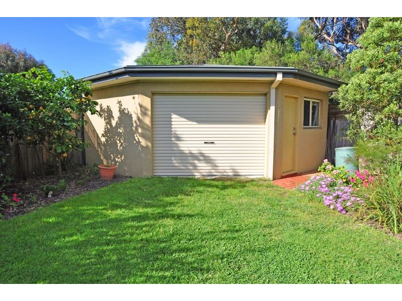 7 Bunurong Crt, Inverloch VIC 3996