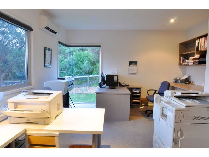 17-19 McIndoe Avenue, Venus Bay VIC 3956