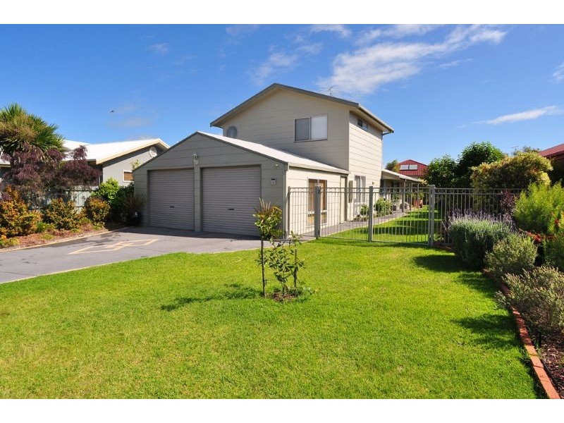 3 Fairfax Court, Inverloch VIC 3996