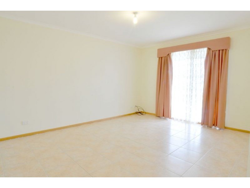 12 Heather Grove, Inverloch VIC 3996