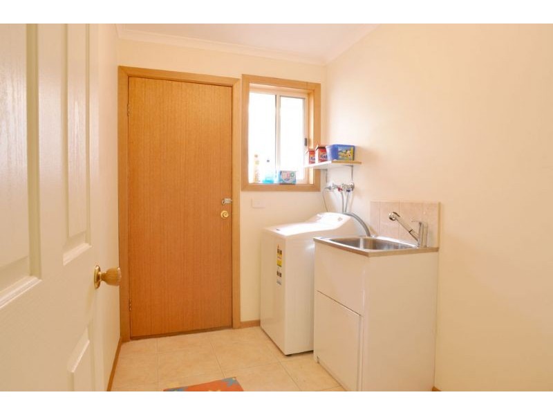 12 Heather Grove, Inverloch VIC 3996