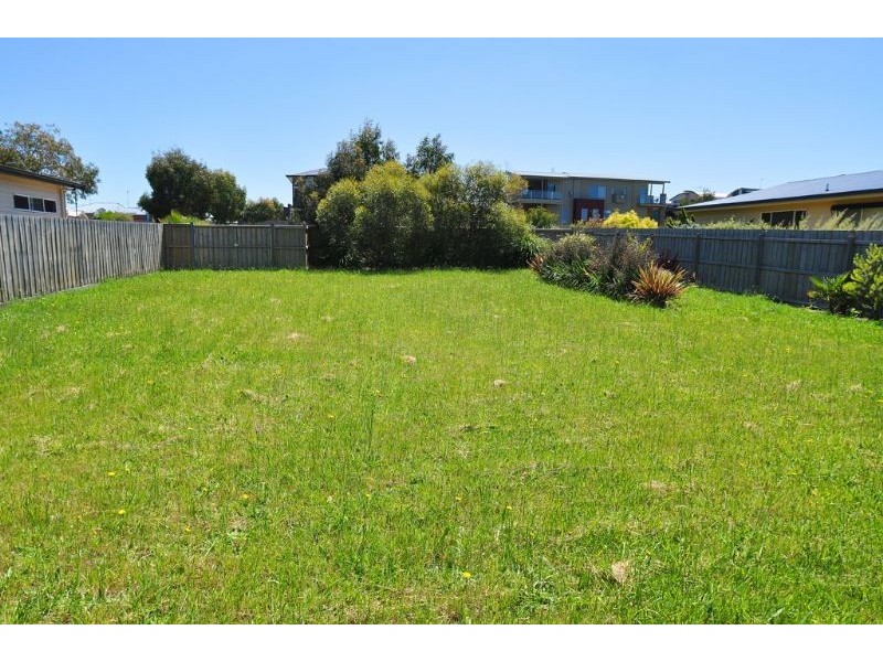 5 Regatta Place, Inverloch VIC 3996
