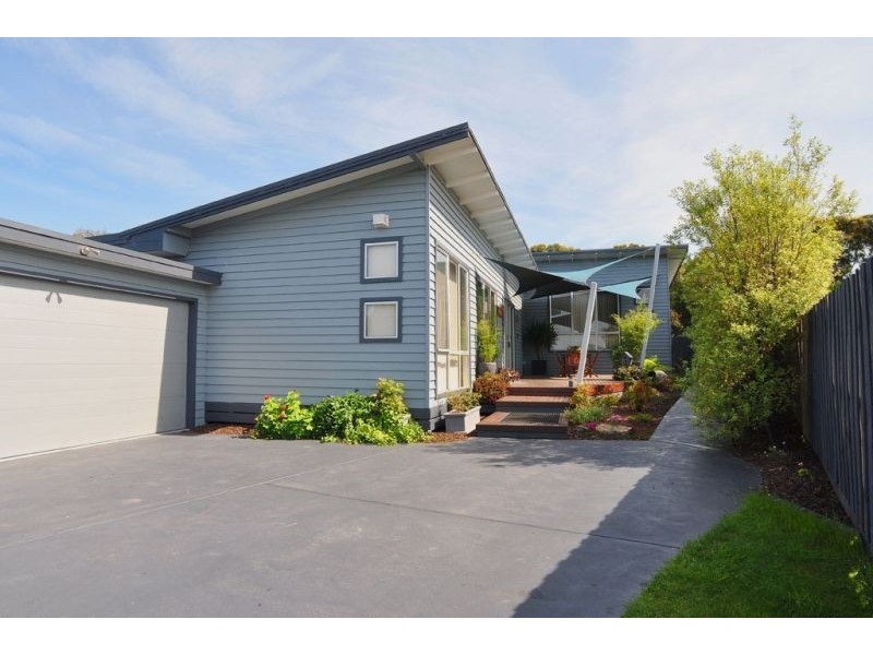 51 Tamara Cres, Inverloch VIC 3996