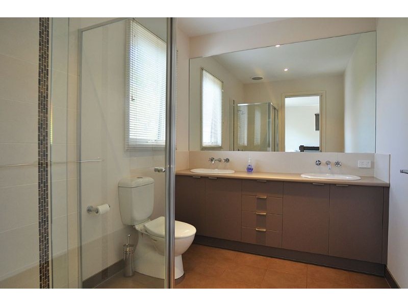 2/2 Freda St, Inverloch VIC 3996