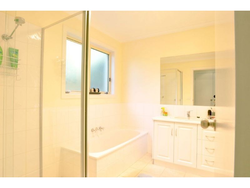 2/24-26 Kathryn Close, Inverloch VIC 3996