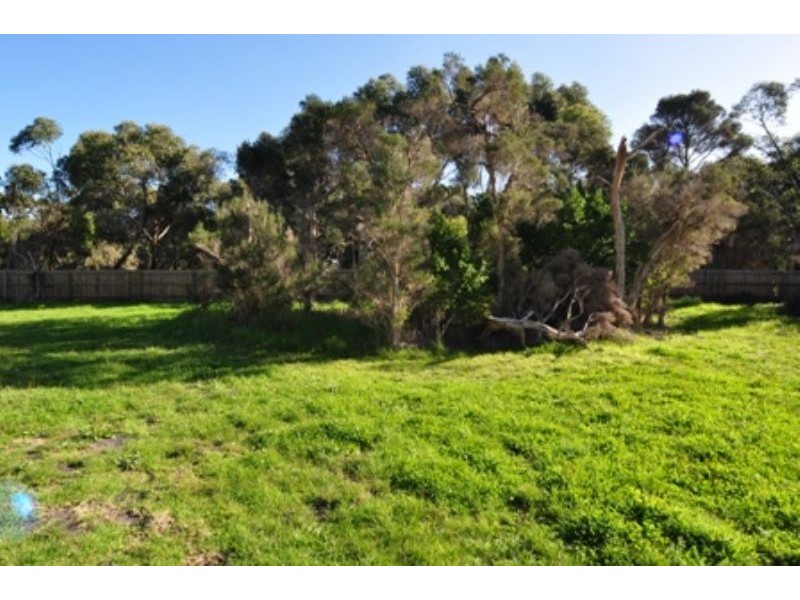 Lot 5 Giardini Court, Inverloch VIC 3996