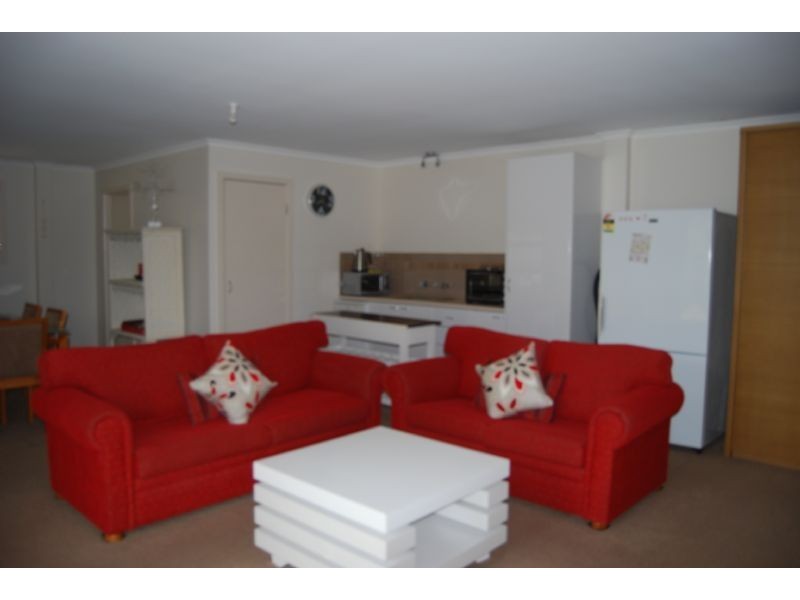 A/21 Powlett Street, Inverloch VIC 3996