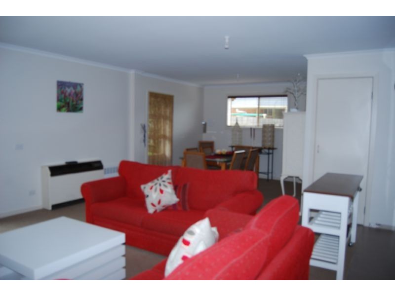 A/21 Powlett Street, Inverloch VIC 3996