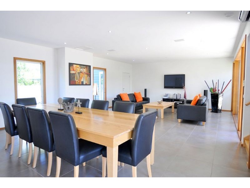 16a High Street, Inverloch VIC 3996