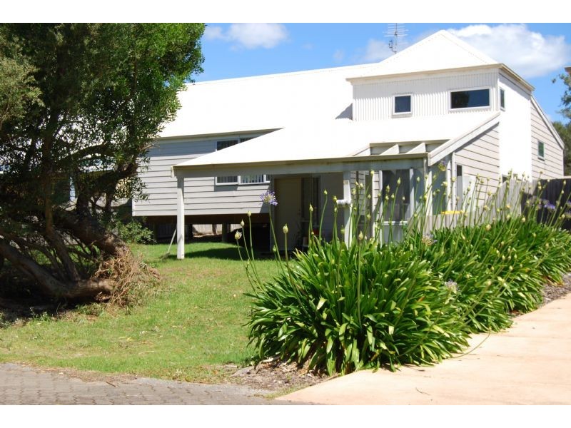 38 Ripple Drive, Inverloch VIC 3996