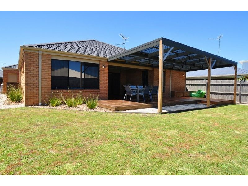 20 Endeavour Place, Inverloch VIC 3996