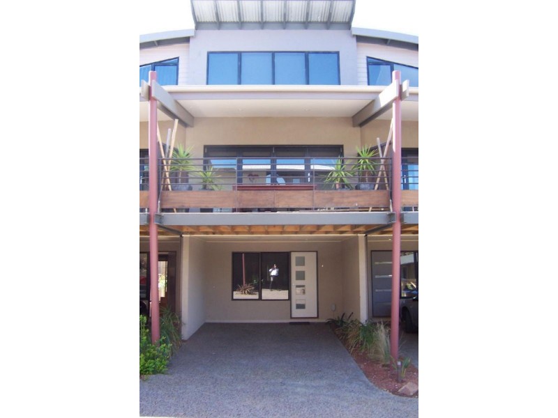 4 Beaton Place, Inverloch VIC 3996