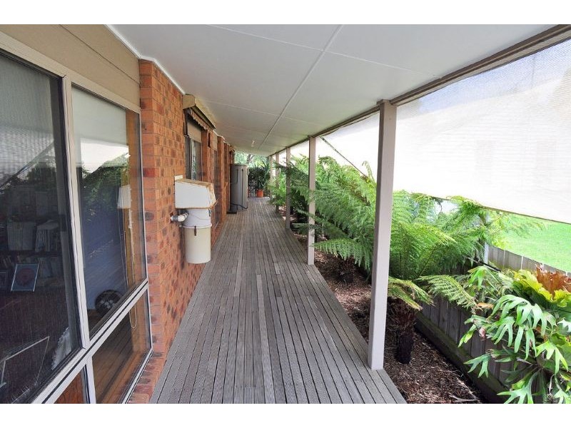 10 Leicester Square, Inverloch VIC 3996