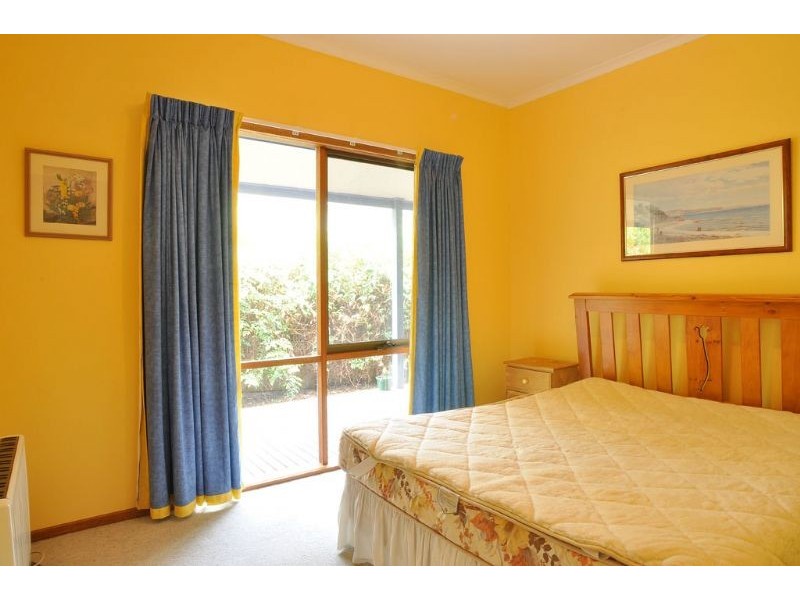 28 Halford St, Inverloch VIC 3996