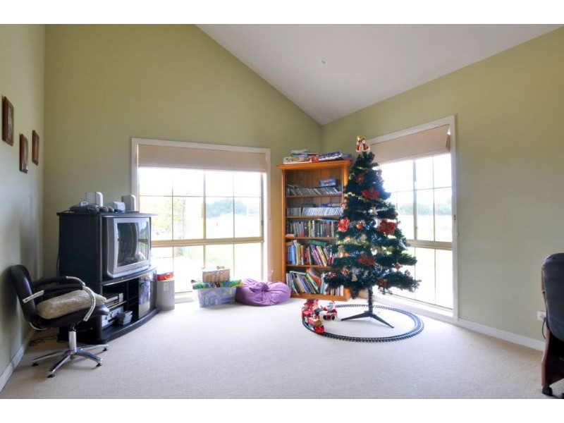 33 Regency Drive, Wonthaggi, Inverloch VIC 3996