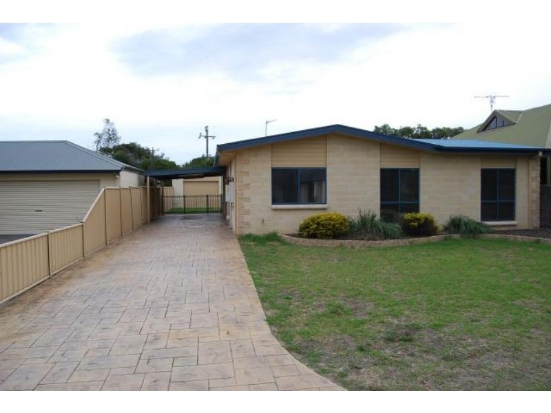 8 Naiomi  Court, Inverloch VIC 3996