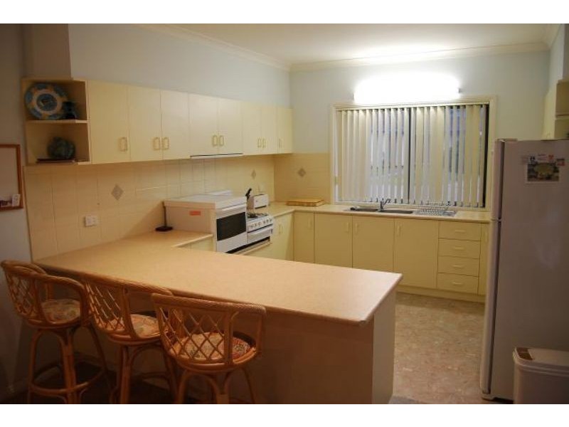 8 Naiomi  Court, Inverloch VIC 3996