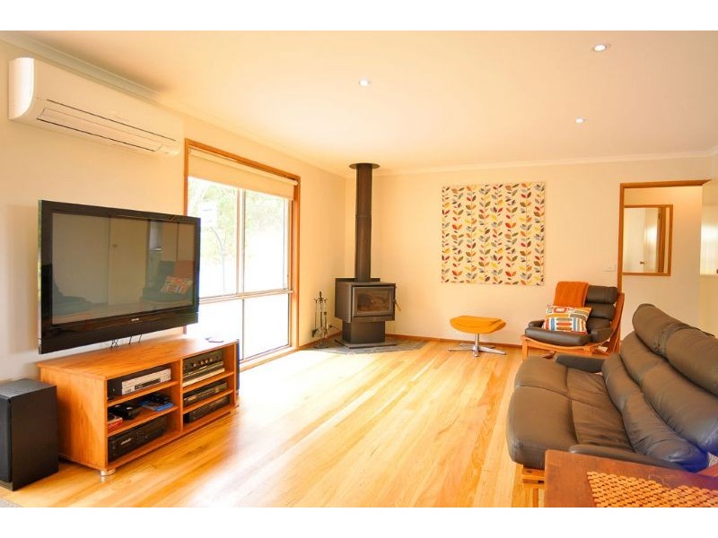 24 Emma Lane, Inverloch VIC 3996