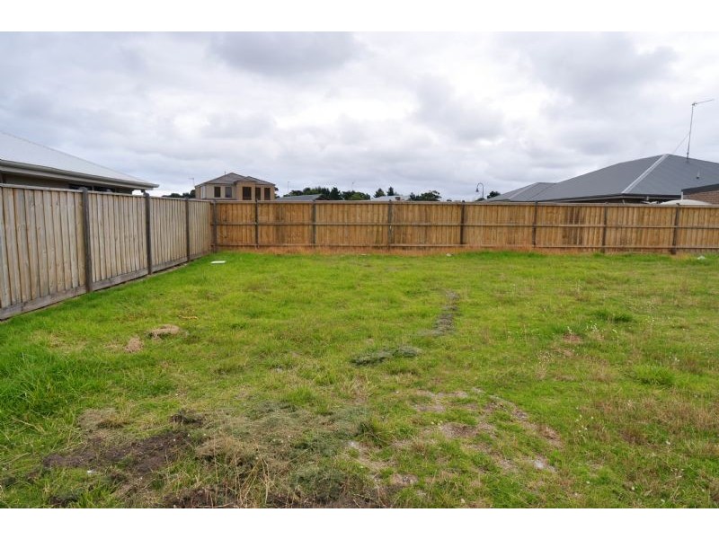 3 Hakea Crt, Inverloch VIC 3996