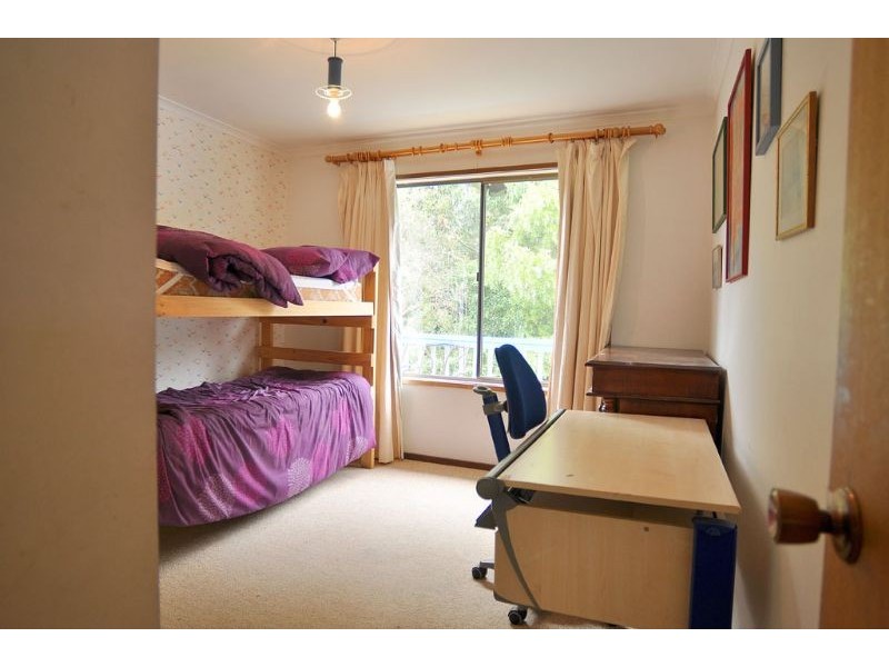 16 Overlook Drv, Inverloch VIC 3996