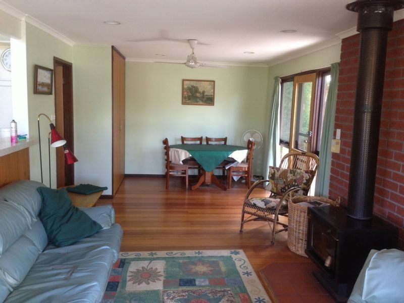 104 Surf Parade, Inverloch VIC 3996