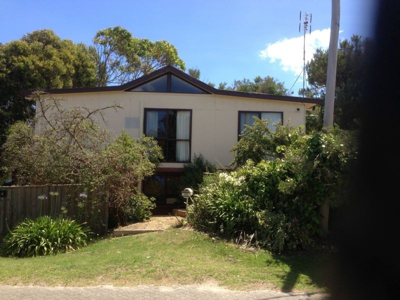 104 Surf Parade, Inverloch VIC 3996