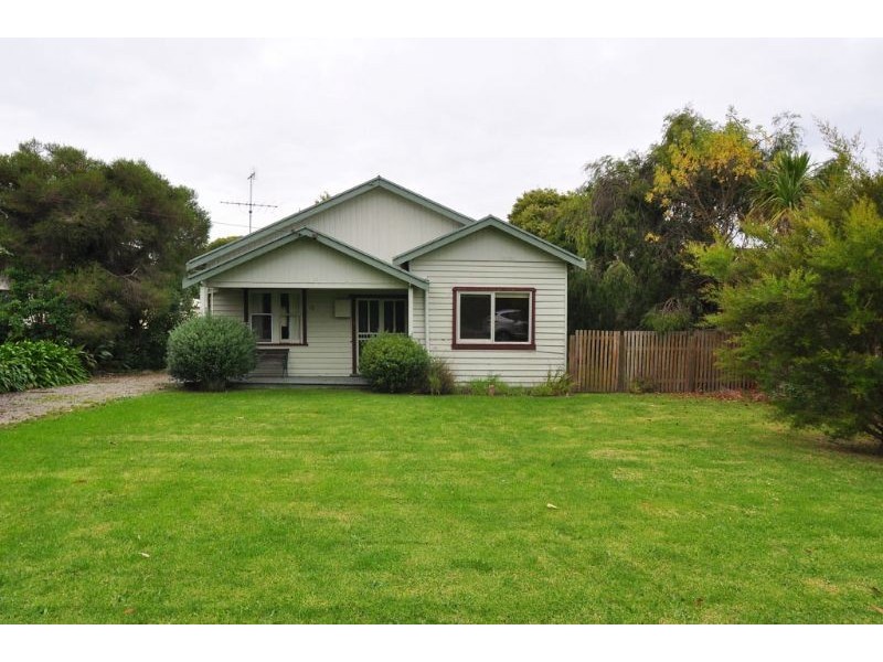 32 Nautilus Road, Inverloch VIC 3996