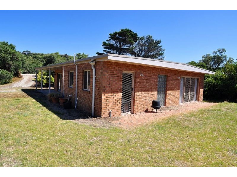 82 Atherton Drv, Venus Bay VIC 3956