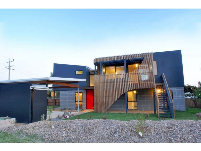 1 Nautilus Road, Inverloch VIC 3996