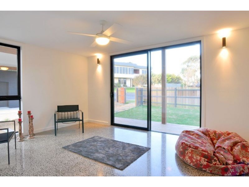 1 Nautilus Road, Inverloch VIC 3996