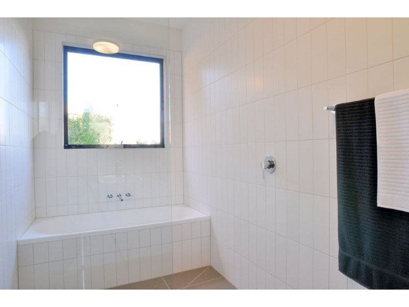 1 Nautilus Road, Inverloch VIC 3996