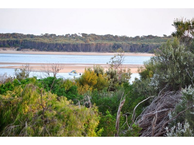 1 Nautilus Road, Inverloch VIC 3996