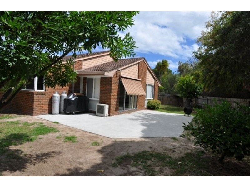 11 Streeton Court, Inverloch VIC 3996